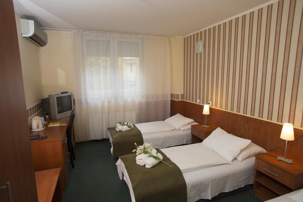 Atlantic Hotel Budapest Extérieur photo